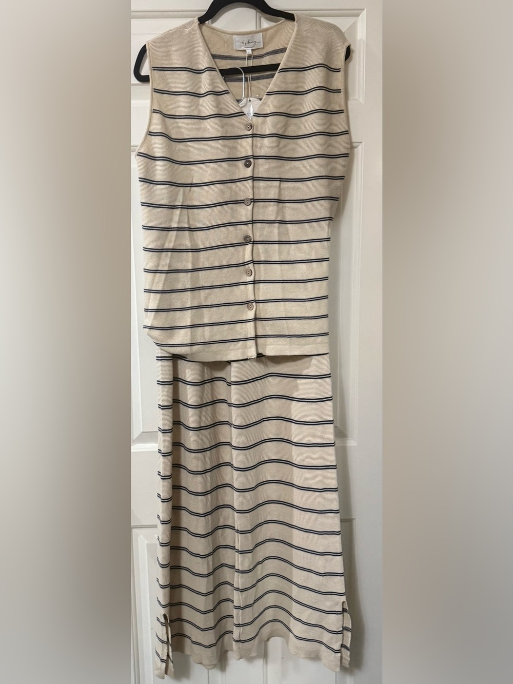 Striped Cream Set